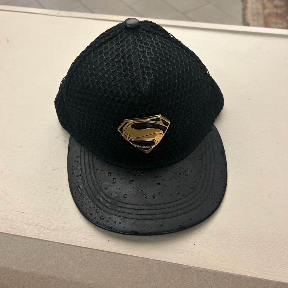 Black Mesh Cap with Gold Logo faux leather bib Great Shape! Superman